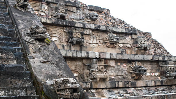 mitos de teotihuacan cortas